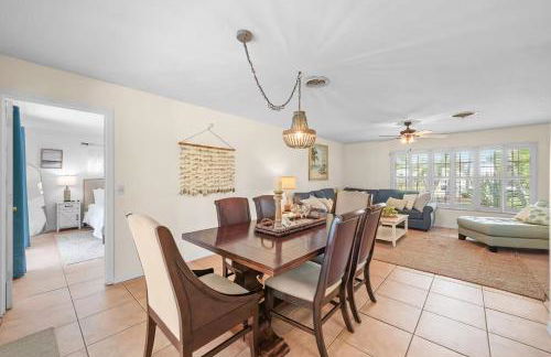 Golf Cart-Jacuzzi-Surfing Abode on Hutchinson Island - Foto 16