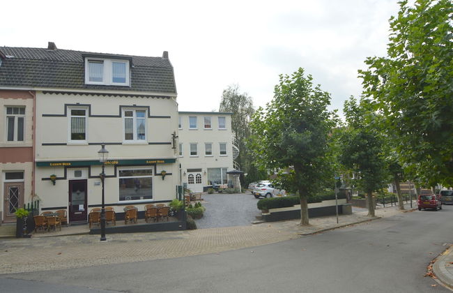 Snug Apartment in Schin op Geul near Public Pool - Foto 28