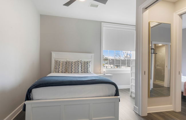 Bywater Suite Hotel - Photo 48