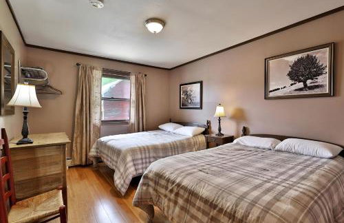 Swiss Farm Inn - Entire Inn to Yourself - Foto 13