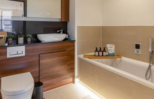 Maidstone Luxury Penthouse 3 bedroom apartment & parking - Foto 19