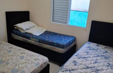 Casa Espaçosa com Piscina e Lazer Próxima ao Mar - Foto 16