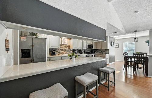 The Oasis 3BR house near stadium and DFW with Pool - Foto 15