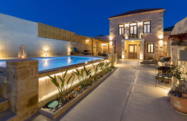 Villa Theta with private pool by Amara Living - Foto 27