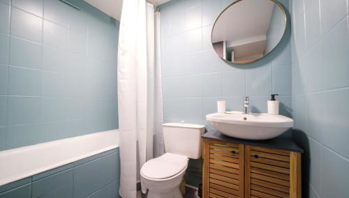 L'Atelier Lobau Nancy - Studio Élégant en Centre-Ville - Foto 4, towels