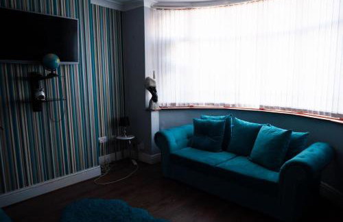 Captivating 3-Bed House in Birmingham - Foto 8