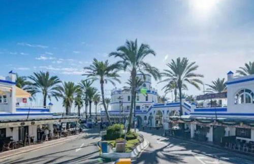 Lovely 1 bedroom apartment with sea views and pool - Photo 8