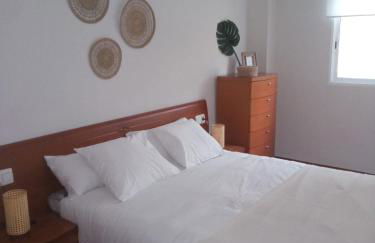 Apartamento Salamandra 100m2 con terraza y piscina - Photo 1