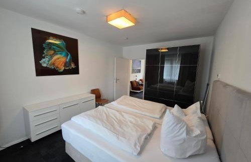 M M Central Apartments - Free Parking - Vintage Style - Photo 6
