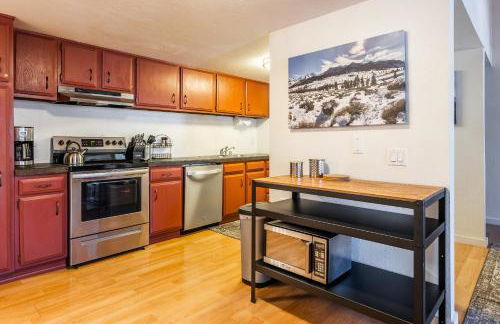 New Listing Updated 1 Bed and Loft 2 Full Bath La Residence IV N7 Sleeps 4 and Steps to Free Shuttle - Foto 16