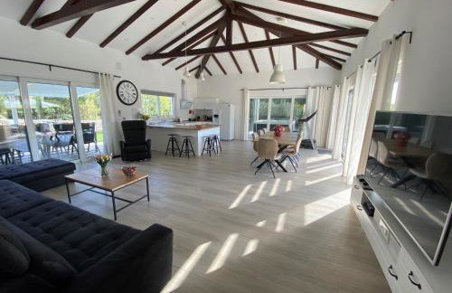 Villa Stella - heated pool, jacuzzi & sauna - Foto 2