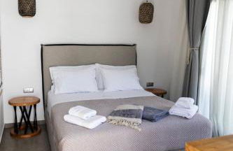 SKYROS BLUE SUITES - Photo 29