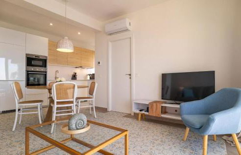 Stunning Apartment In Almuñecar - Photo 5