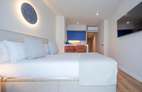 Iconic Suites - Photo 130