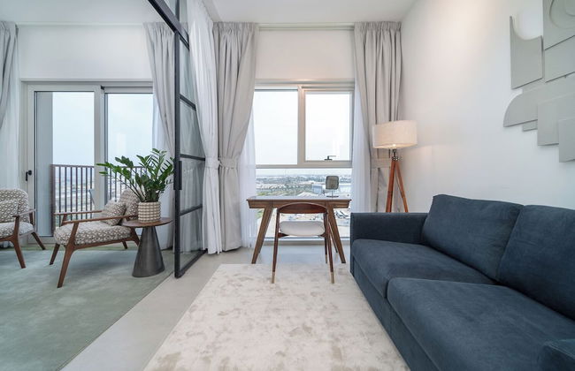 Cozy 2BD Work in Style Dubai Hills - Photo 7