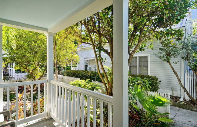 Lavender Jungle by Avantstay Great Location w/ Patio & Shared Pool! Week Long Stays Only - Foto 22