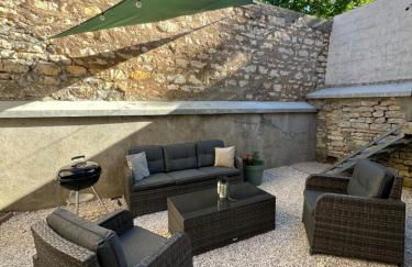 Le Ptit Gite de Chablis - Maison avec Cour en Centre-Ville - Foto 1