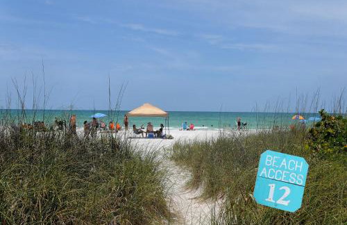 Walk to Beach, Restaurants, Shopping/Hot Tub! - Foto 38