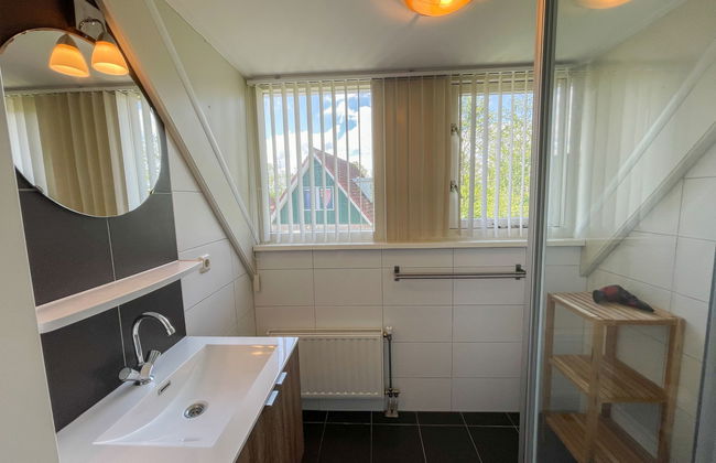 4 bedroom House in Zonnemaire with garden - Photo 5