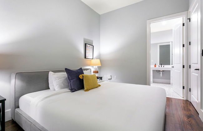 The Irish House - Photo 8