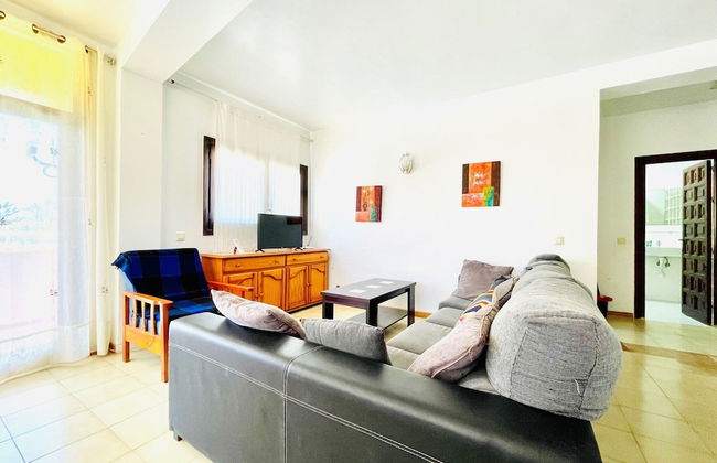 Mountain-view Apartment by Sea - Foto 15