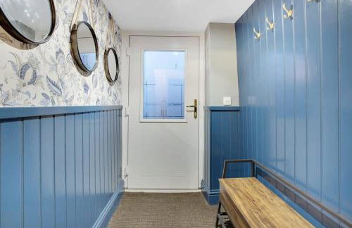 NEW! Luxurious Cottage in Durham by Stay With Us, Ideal for Large Groups & Families, Hot Tub, Sleeps 10! - Foto 51