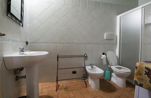 Comfortable house with pool in Castelnuovo di Garfagnana - Foto 16