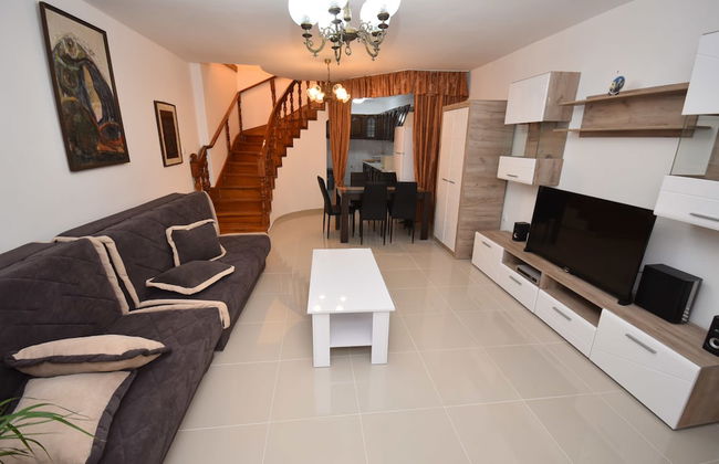 Seaside House - Photo 2