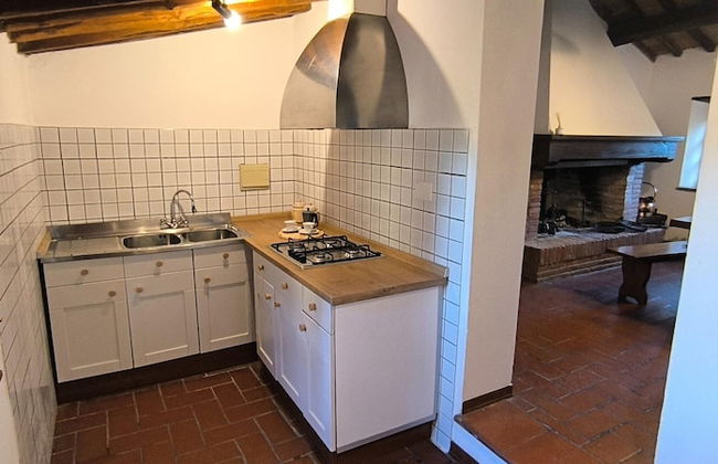 Farmhouse in Tuscany With Olive Grove Views - Foto 10