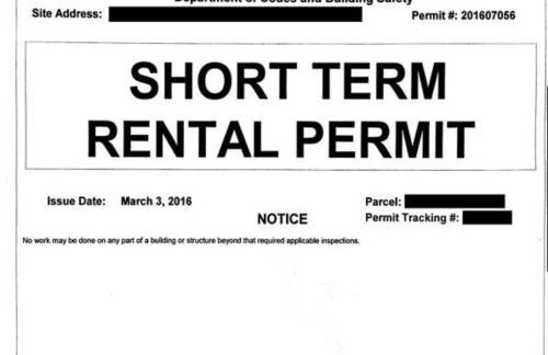 GLITZ & GUITARS I Stylish 3BR with Rooftop Hot Tub in East Nashville - Foto 32