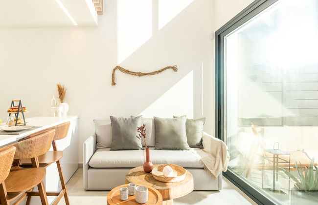 Serene seafront villas - Photo 30