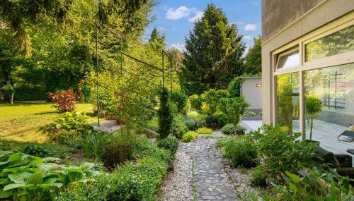 RIKI'S APARTMENT-ZAGREB - Photo 5, Garden, Garden view