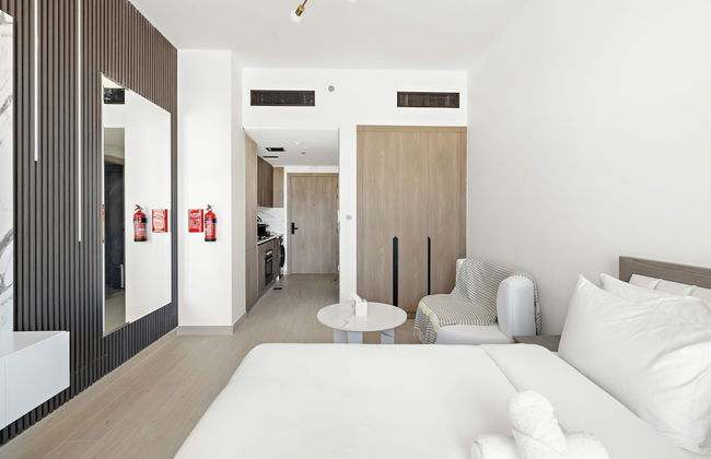 Chic Studio in new Residence With Pool Sauna gym - Photo 16