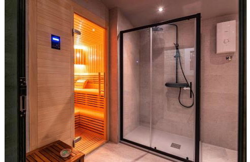 3 Bedroom Beautiful Home In Lisicic - Foto 53