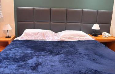 Flat ótima localização com vaga - Foto 11