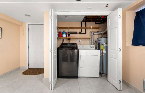 Hot Tub, Electric Bikes, Solo Stove, Projector, Smores - Foto 50