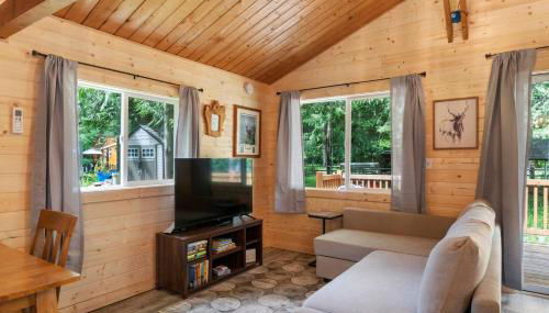 Cozy Cedar Cabin Steps Away From Mt. Rainier - Foto 4