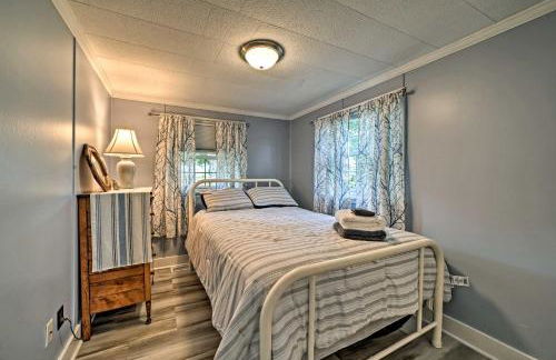 Boat and Ski Home on Edinboro Lake with Grill! - Foto 16