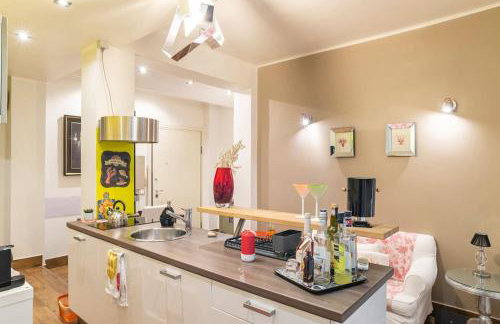 Lily's House, terrace and FREE Parking near Harbor - Photo 3