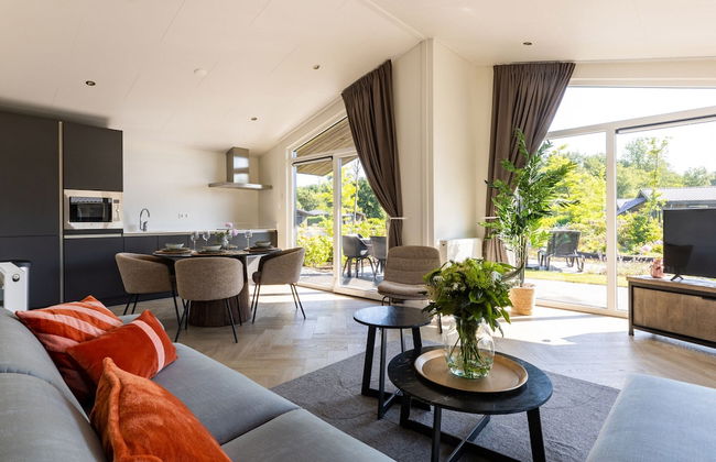 Apartment in Eindhoven Near City Center - Photo 5