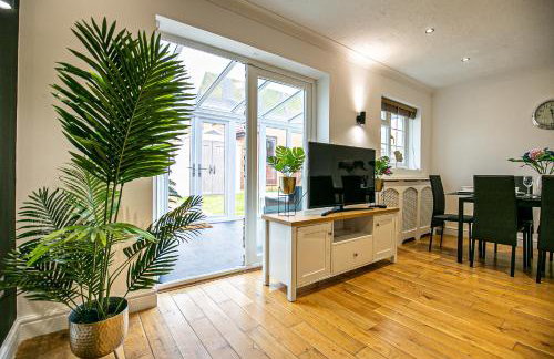 Milton Keynes for Families and Contractors with Private Parking - Foto 20