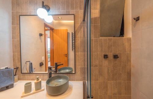 Modern Flamengo Apartment Fast Wi-Fi - 30m Metro - 600m Beach - Foto 19