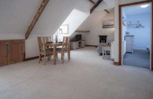 The Nest - 1 Bedroom Apartment - Tenby - Photo 52