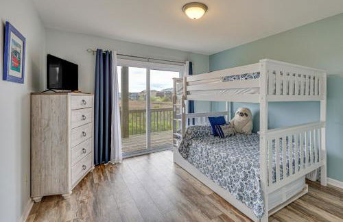 Walk to Surf City Beach Ocean-View Home with Decks! - Photo 19