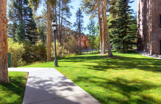 Trails End Condos by CRMR - Foto 43