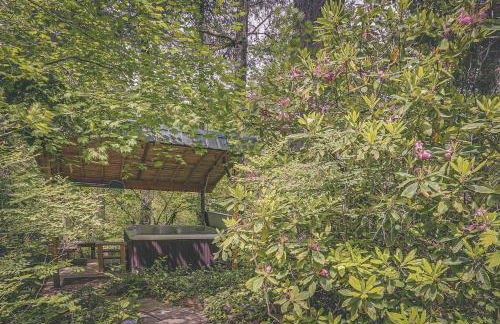 River Breeze Chalet - Meredith Lodging - Photo 18