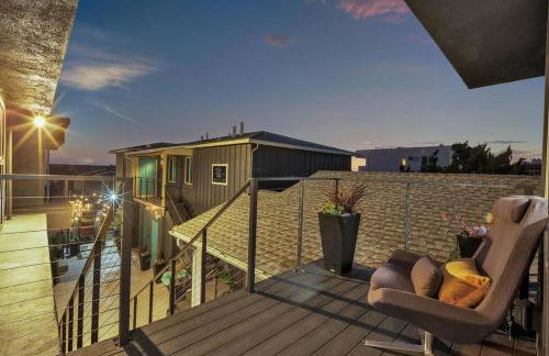 Ultimate Oceanside Retreat | Tower 9 Across from the Beach - Foto 54