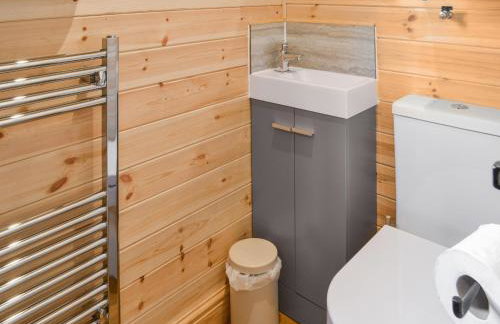 Ewe Lodge - Uk48824 - Photo 8