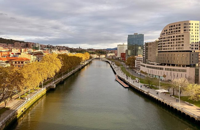 Passeio Histórico a Pé por Bilbao em Pequeno Grupo - Foto 7