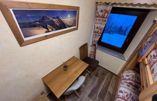 Chalet Chez Louis - Alpine Charm with Mont Blanc View & Ski Access - Foto 9